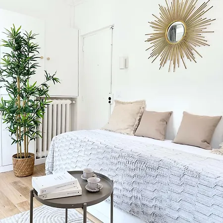 1586 Cosy Studio Near Opera Apartment